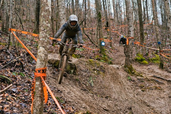 Unlocking peak performance: the best engine setups for sport bikes in uk weather conditions